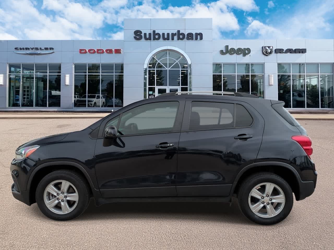 Thumbnail: 2022 Chevrolet Trax - 5