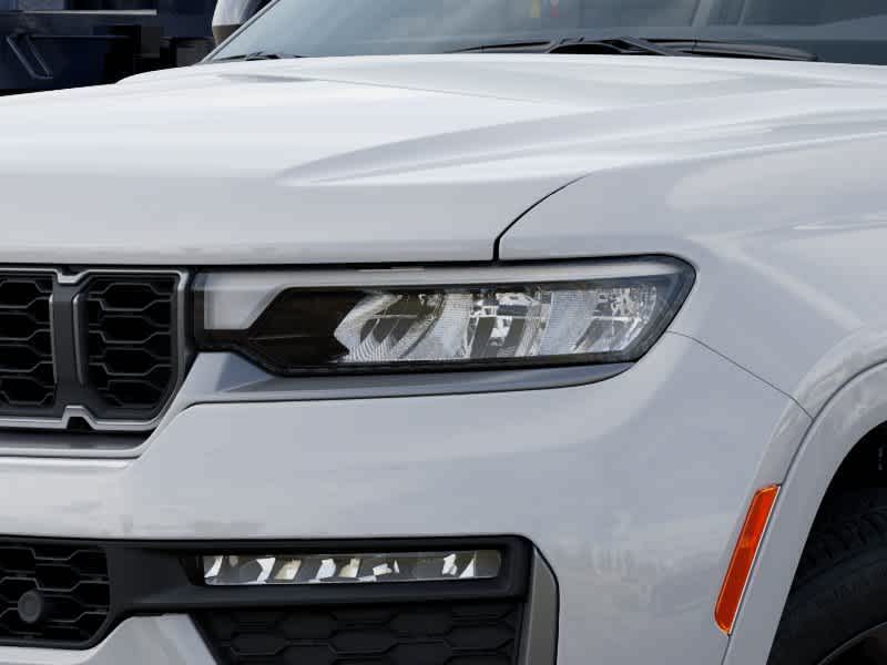 Thumbnail: 2026 Jeep Grand Cherokee L - 10