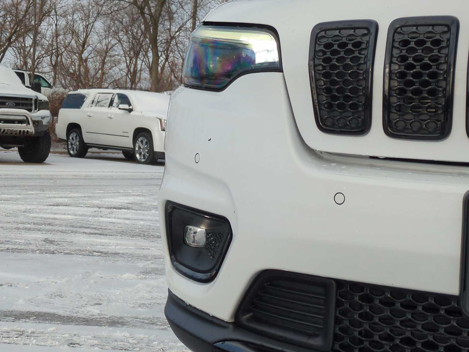 Thumbnail: 2023 Jeep Cherokee - 11