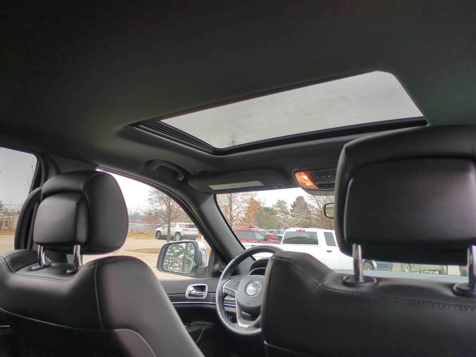 Thumbnail: 2021 Jeep Grand Cherokee - 22