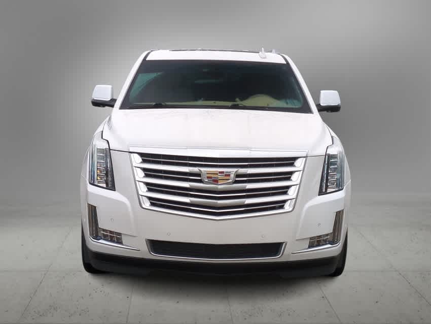 2020 Cadillac Escalade Platinum photo 3