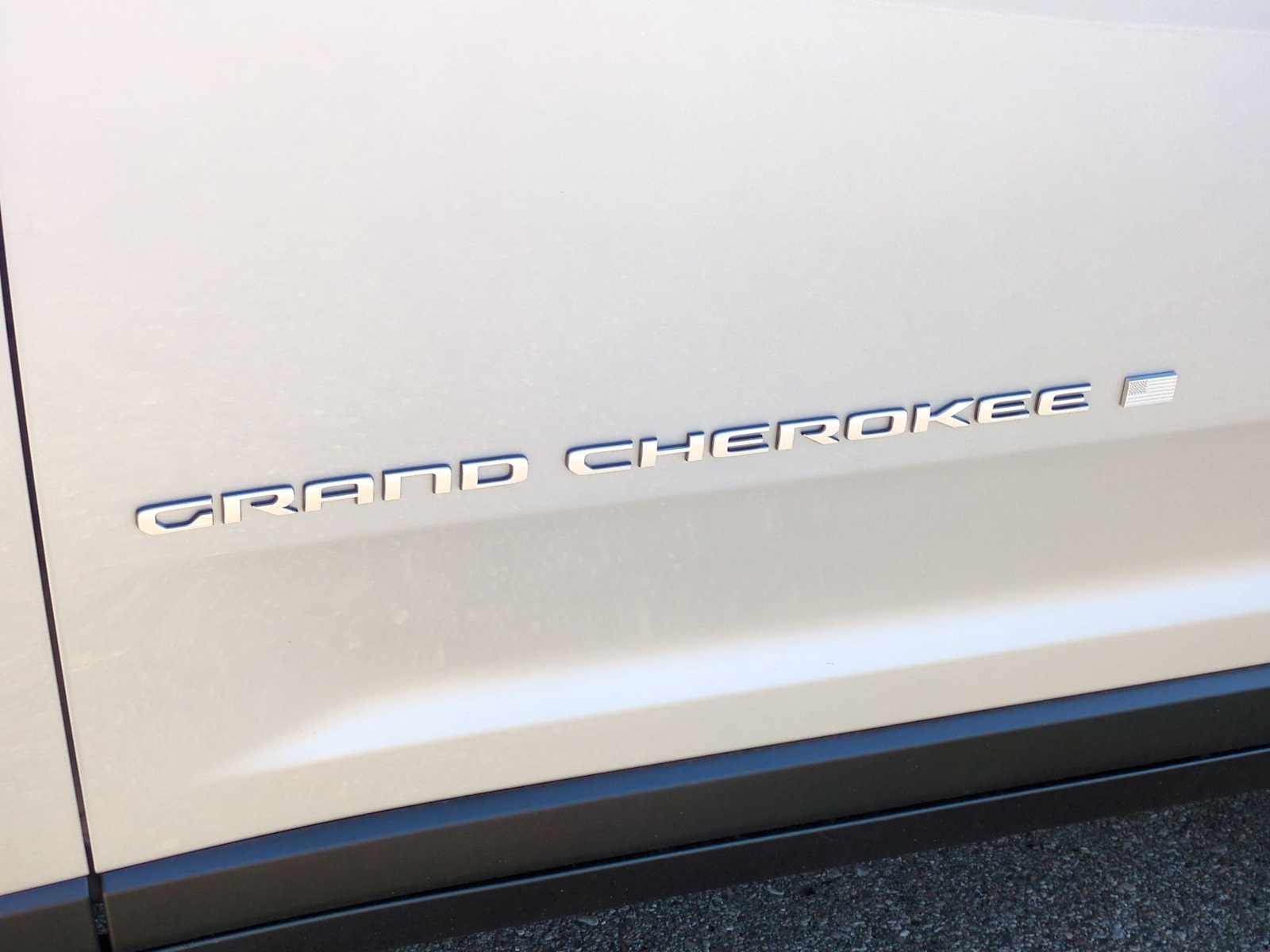 Thumbnail: 2025 Jeep Grand Cherokee - 13