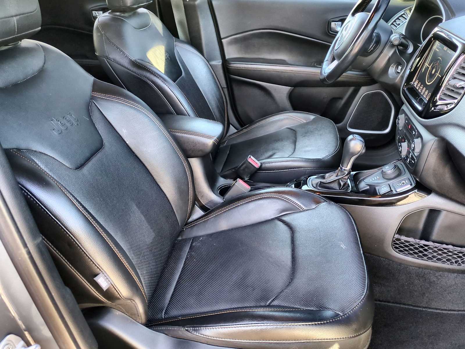 Thumbnail: 2020 Jeep Compass - 21