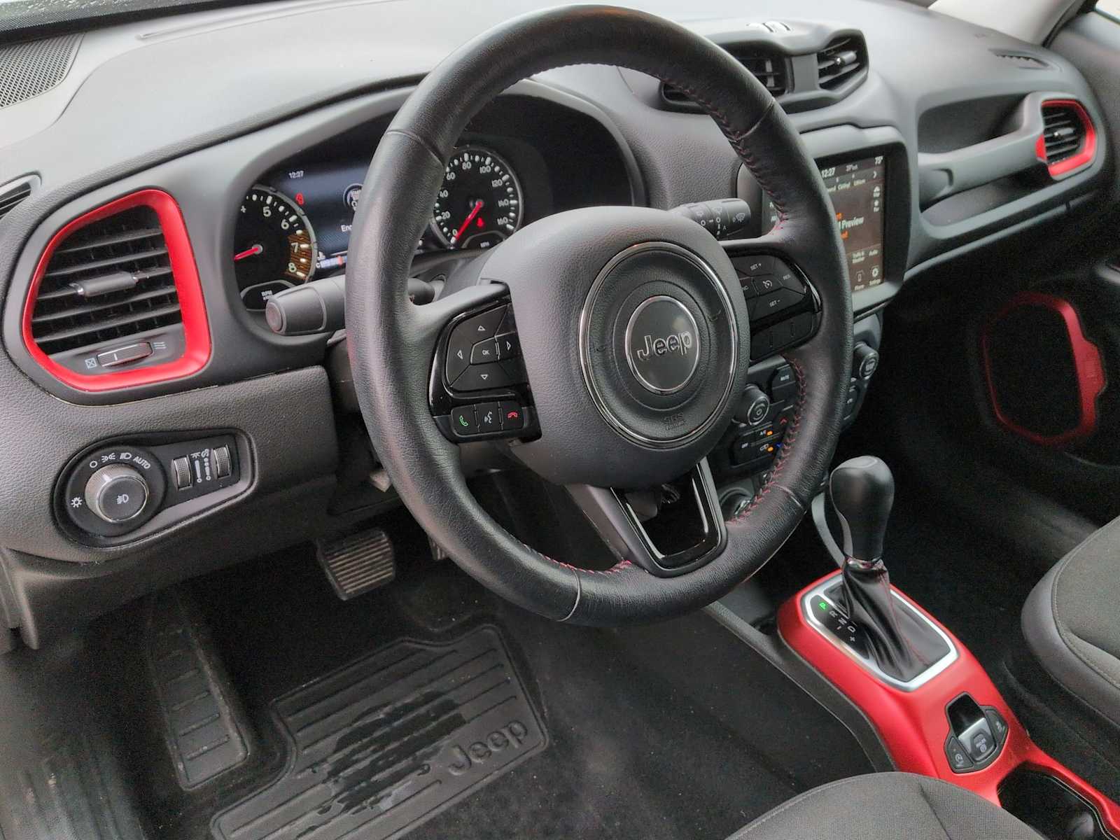 Thumbnail: 2022 Jeep Renegade - 10