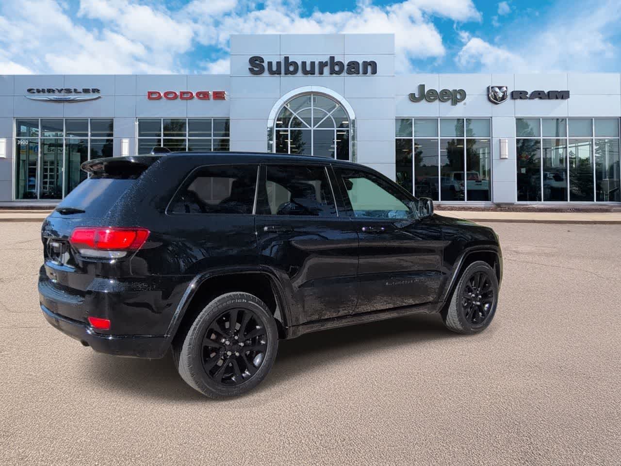 Thumbnail: 2022 Jeep Grand Cherokee - 8