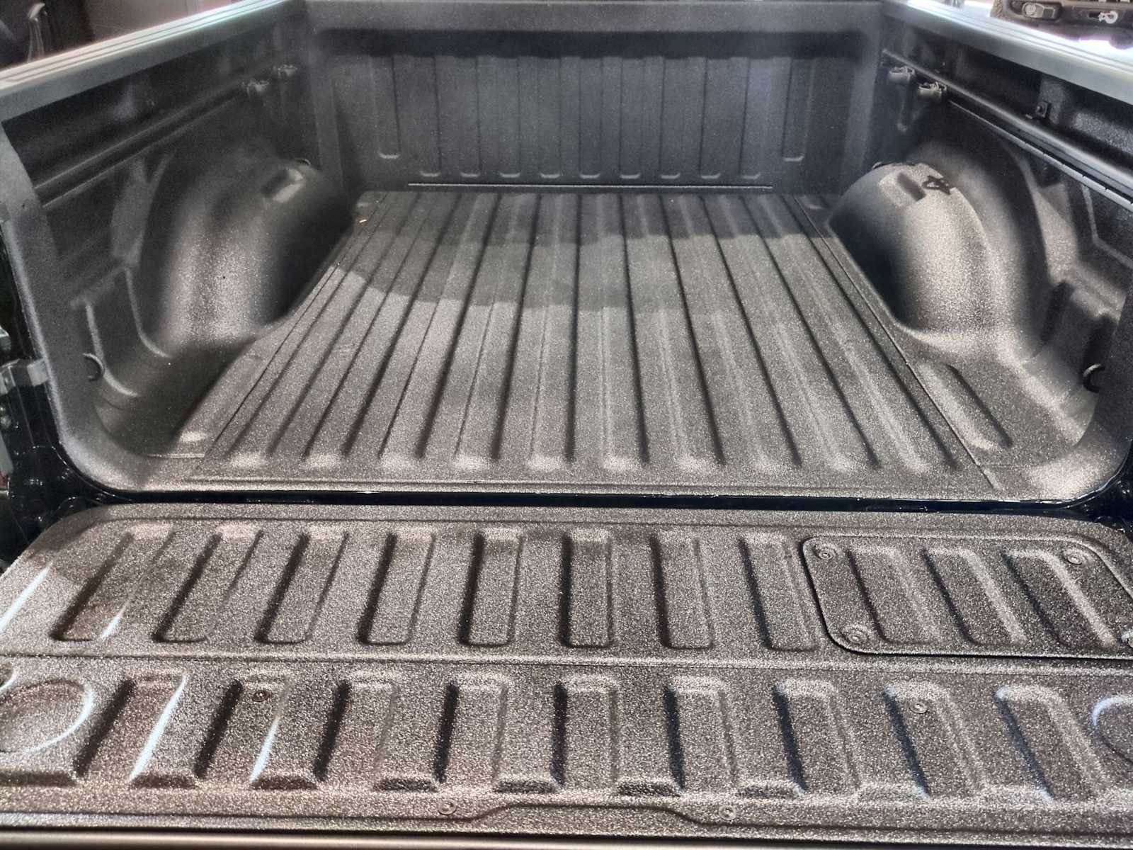 Thumbnail: 2026 RAM 1500 - 33