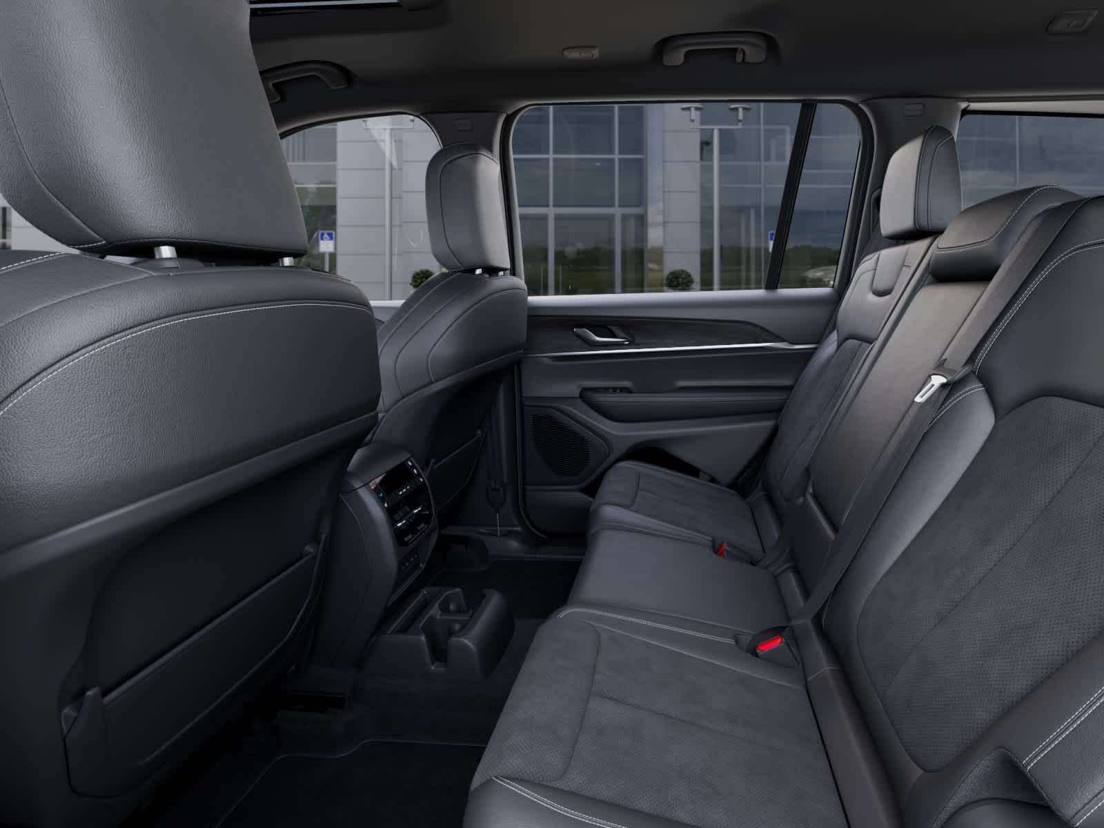 Thumbnail: 2026 Jeep Grand Cherokee L - 23