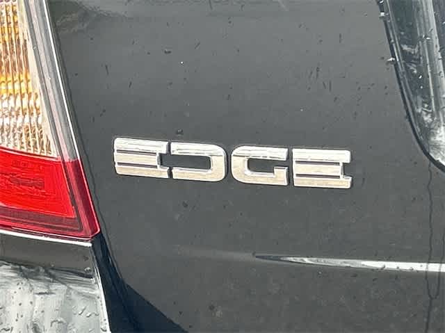 2011 Ford Edge SE 12