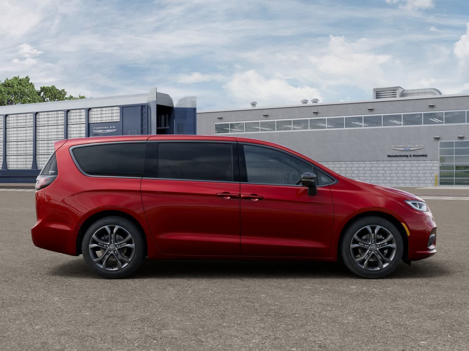 Thumbnail: 2026 Chrysler Pacifica - 21