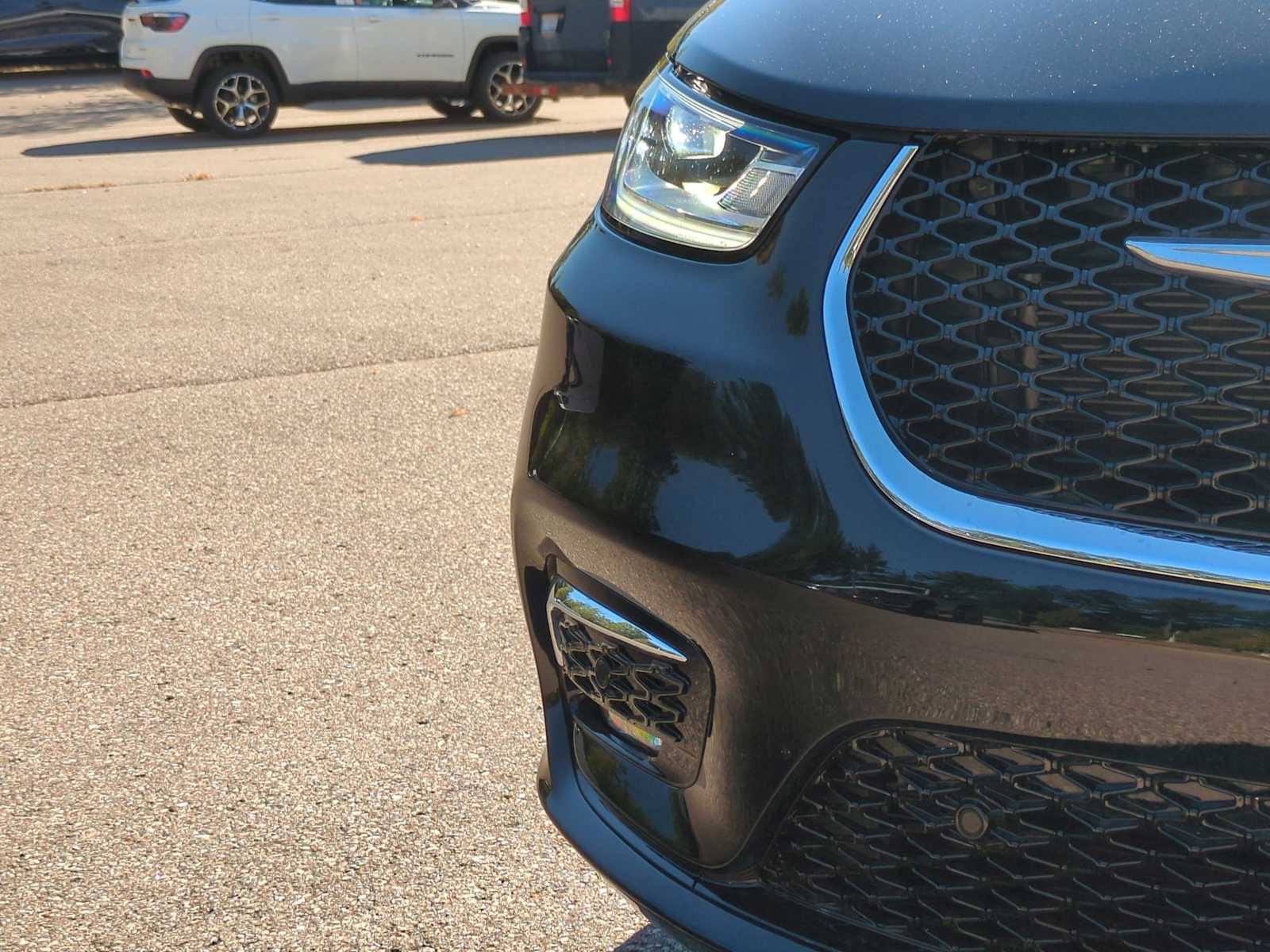 Thumbnail: 2026 Chrysler Pacifica - 11