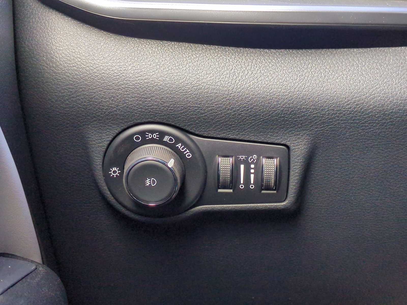 Thumbnail: 2026 Jeep Compass - 34