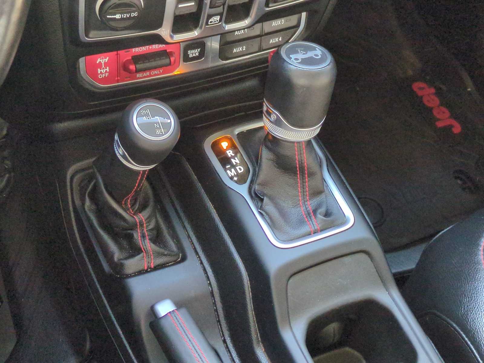 Thumbnail: 2018 Jeep Wrangler - 32