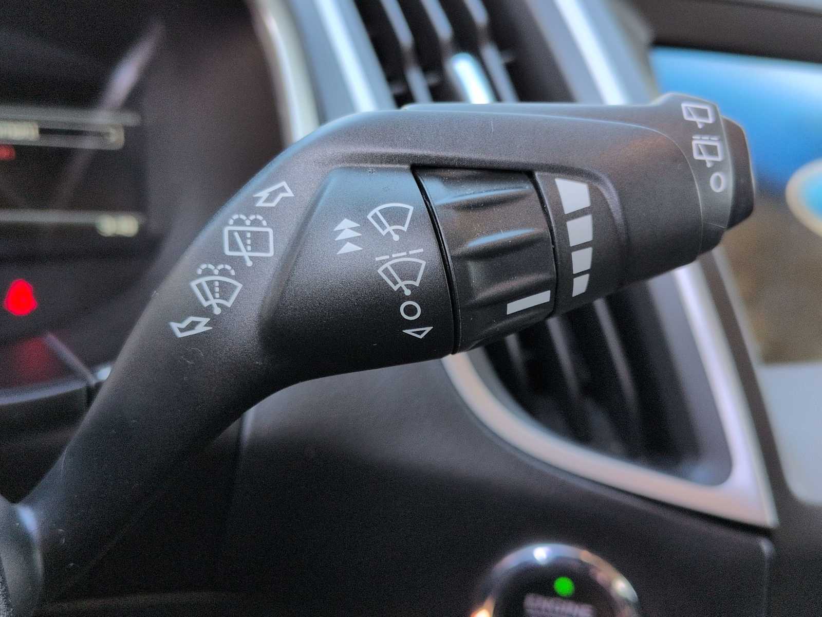 Thumbnail: 2018 Ford Edge - 26