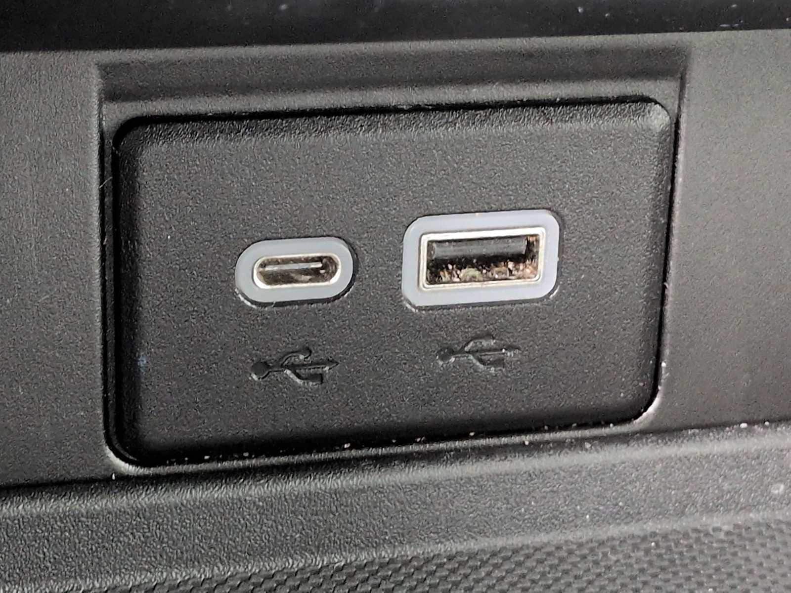 Thumbnail: 2022 GMC Yukon XL - 34