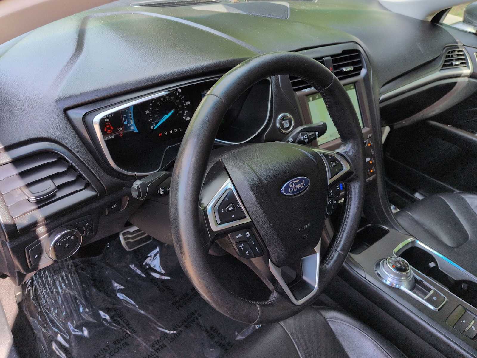 Thumbnail: 2017 Ford Fusion - 10