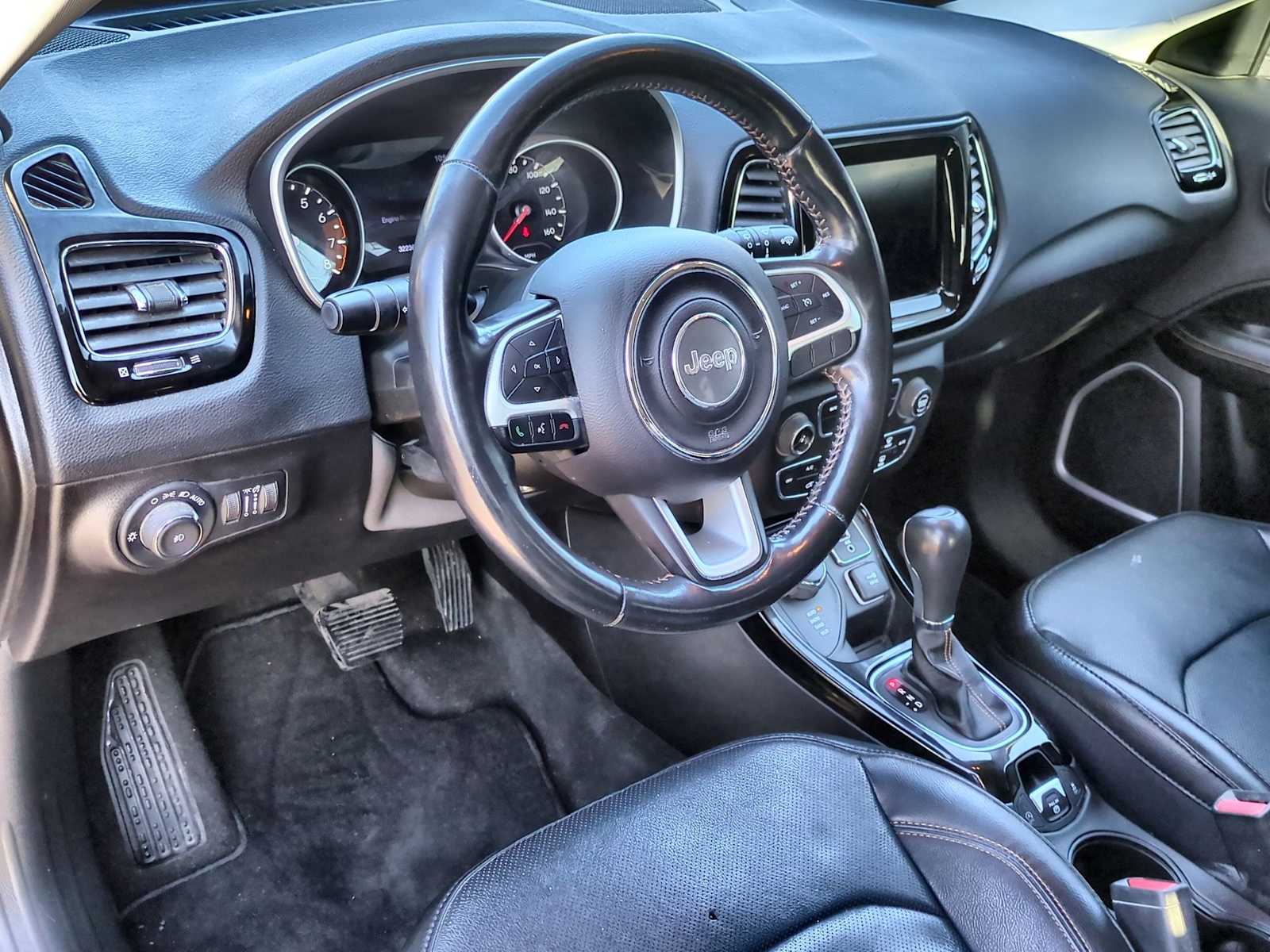 Thumbnail: 2020 Jeep Compass - 10