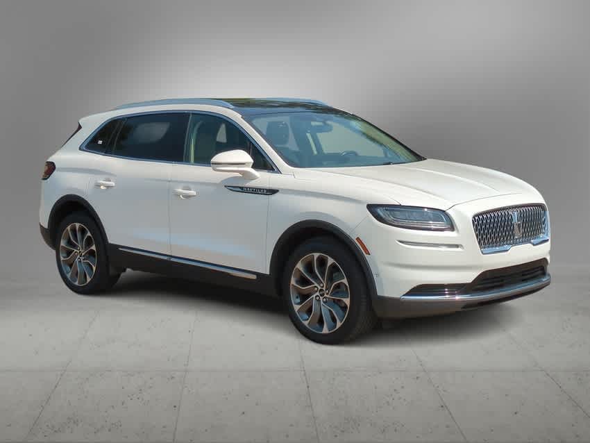 2022 Lincoln Nautilus Reserve 2