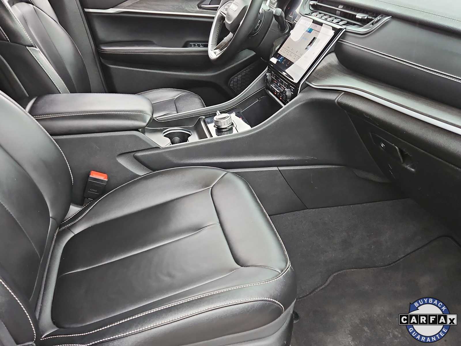 Thumbnail: 2024 Jeep Grand Cherokee L - 21