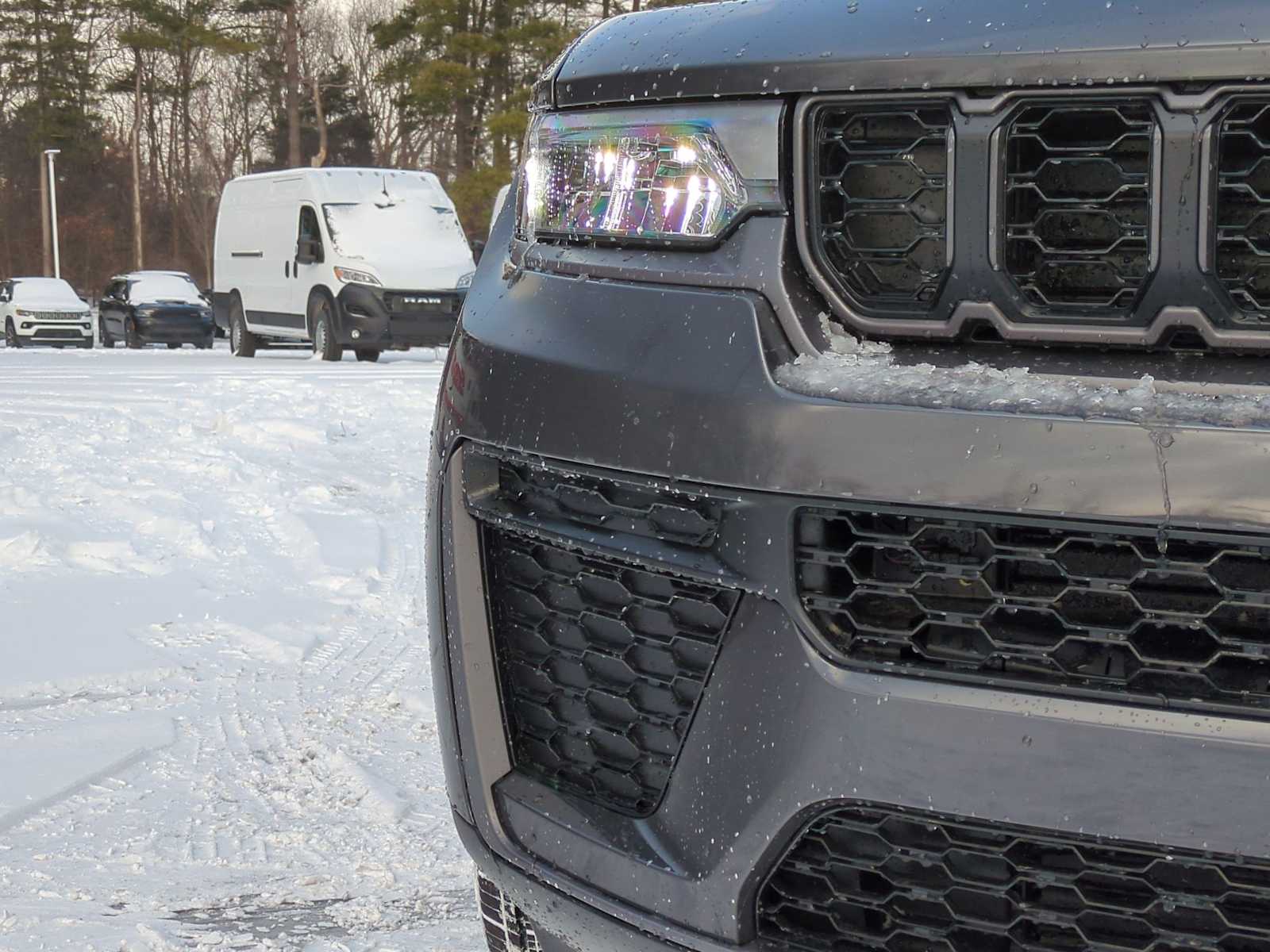 Thumbnail: 2026 Jeep Grand Cherokee - 11