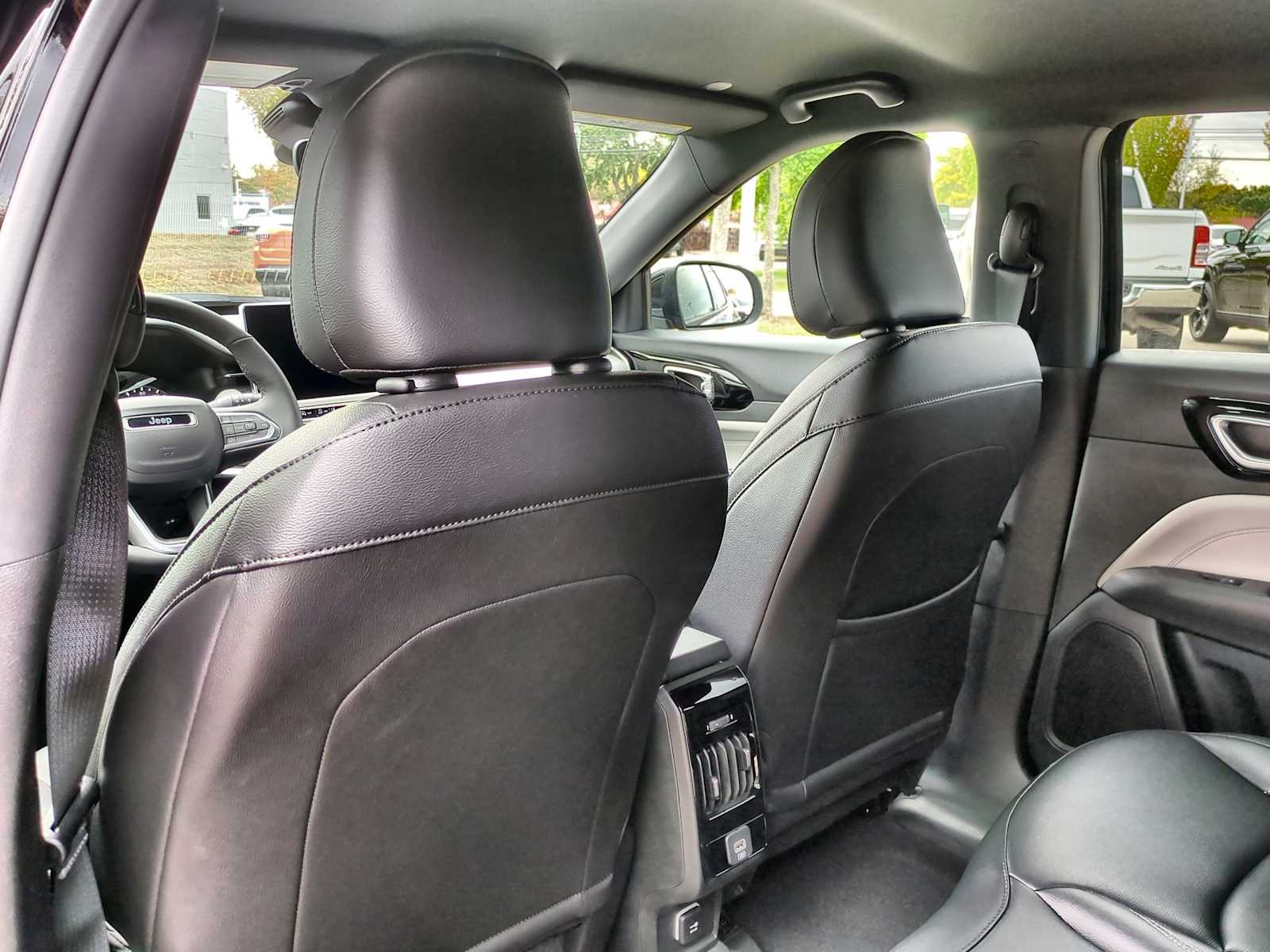 Thumbnail: 2026 Jeep Compass - 18