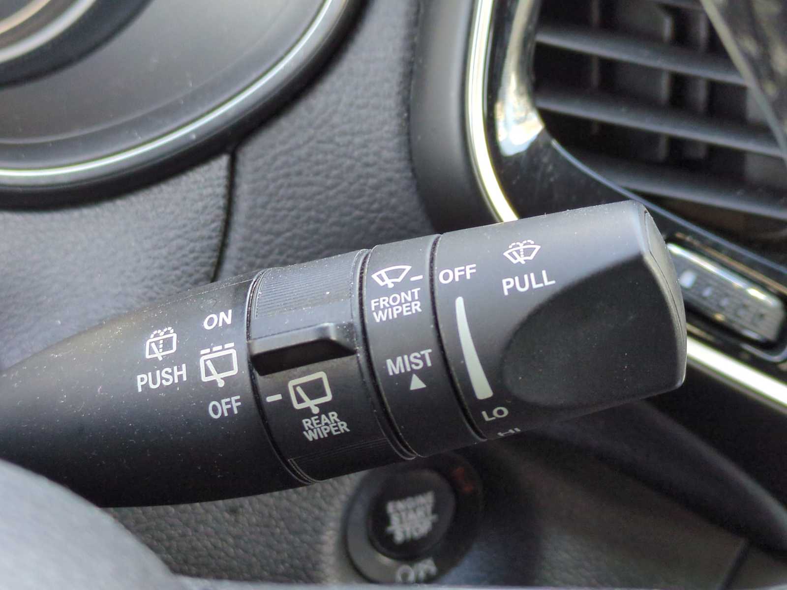 Thumbnail: 2020 Jeep Cherokee - 26