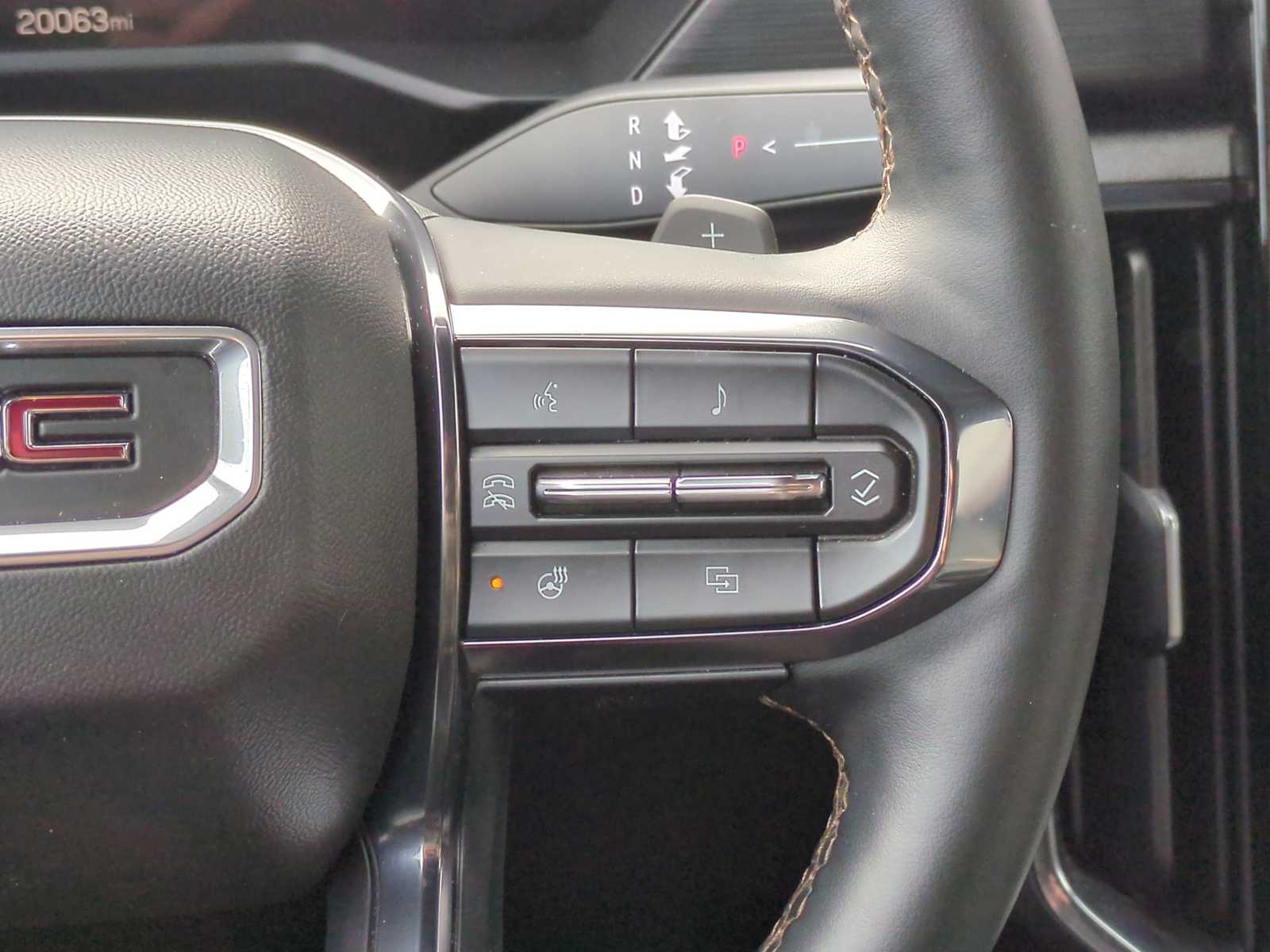 Thumbnail: 2024 GMC Acadia - 24