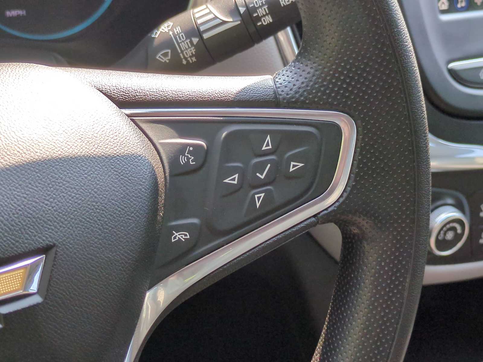 Thumbnail: 2019 Chevrolet Equinox - 25