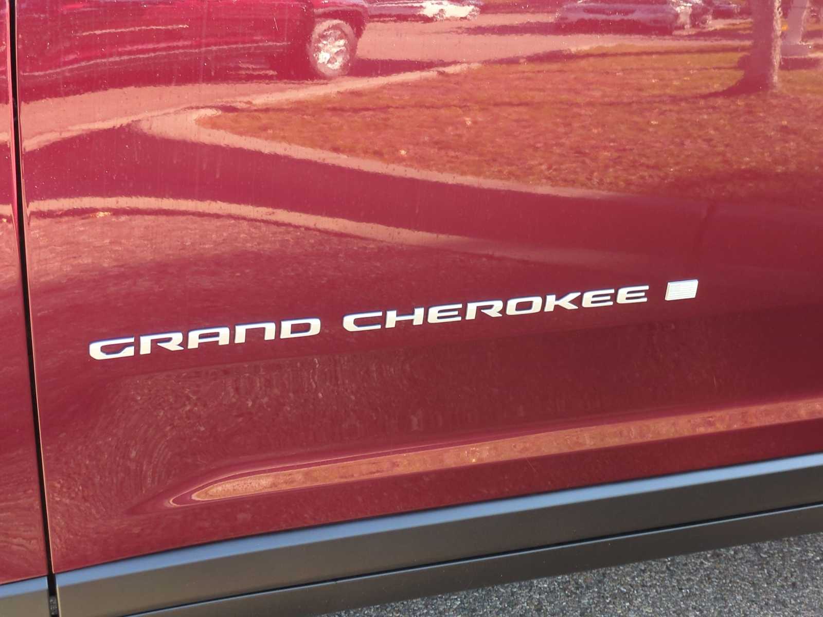 Thumbnail: 2025 Jeep Grand Cherokee - 13