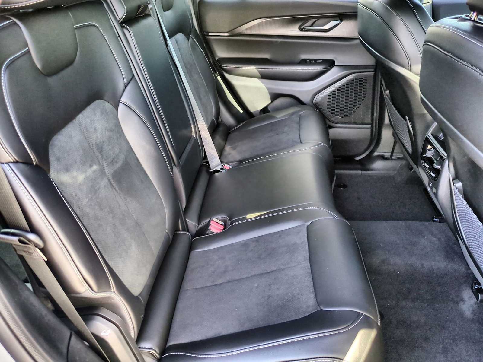 Thumbnail: 2025 Jeep Grand Cherokee - 20