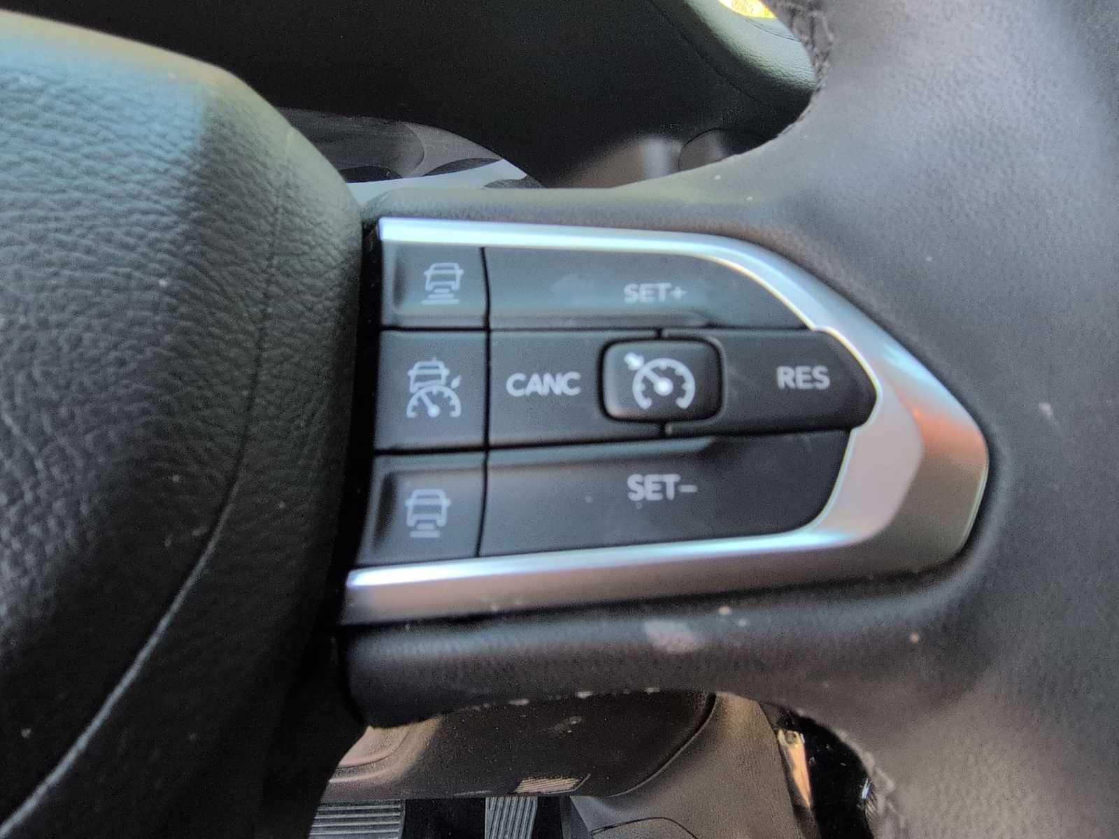 Thumbnail: 2023 Jeep Compass - 25