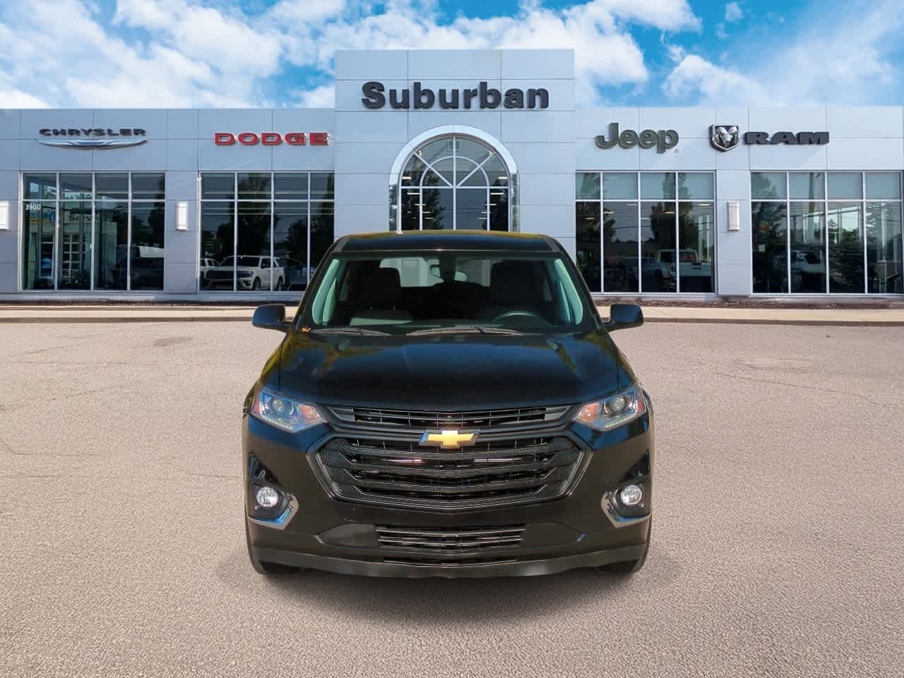 Thumbnail: 2018 Chevrolet Traverse - 3