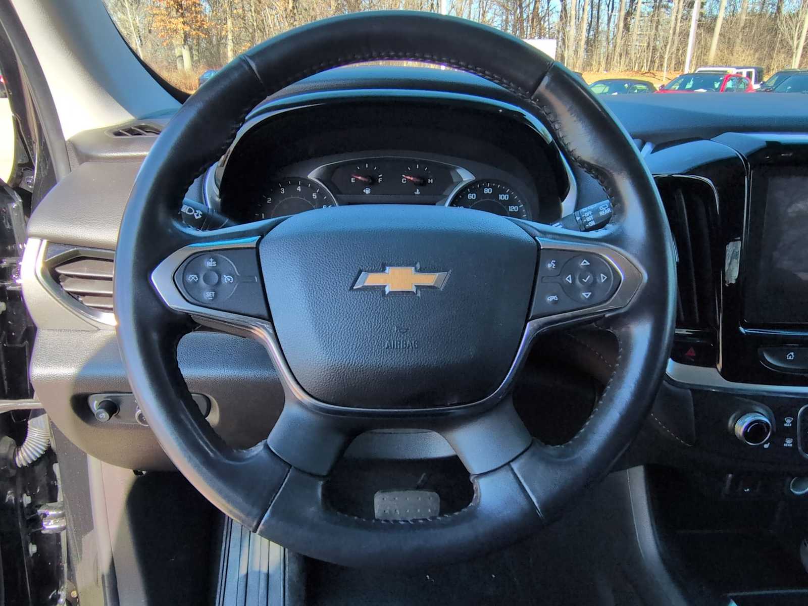 Thumbnail: 2019 Chevrolet Traverse - 23