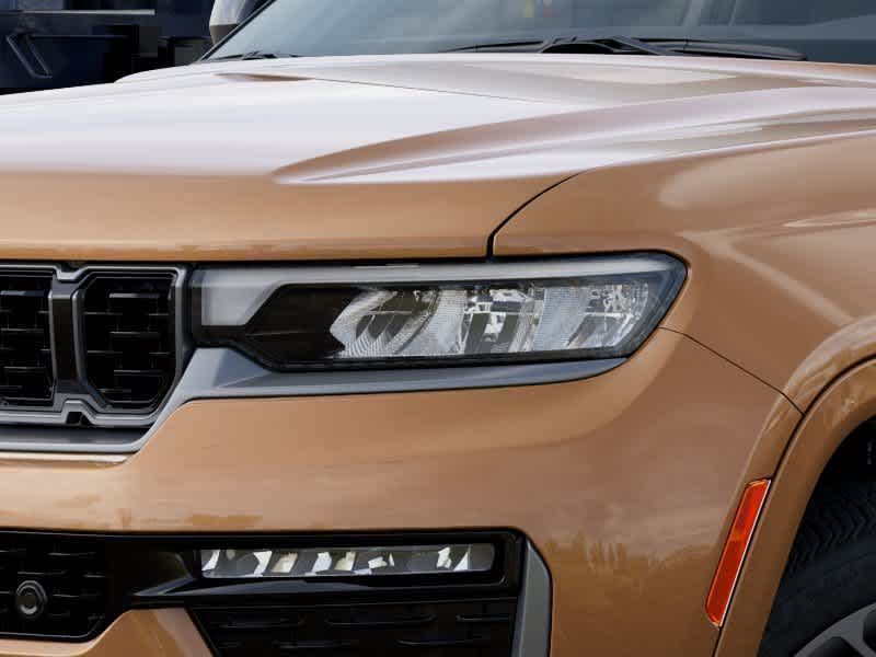 Thumbnail: 2026 Jeep Grand Cherokee - 10