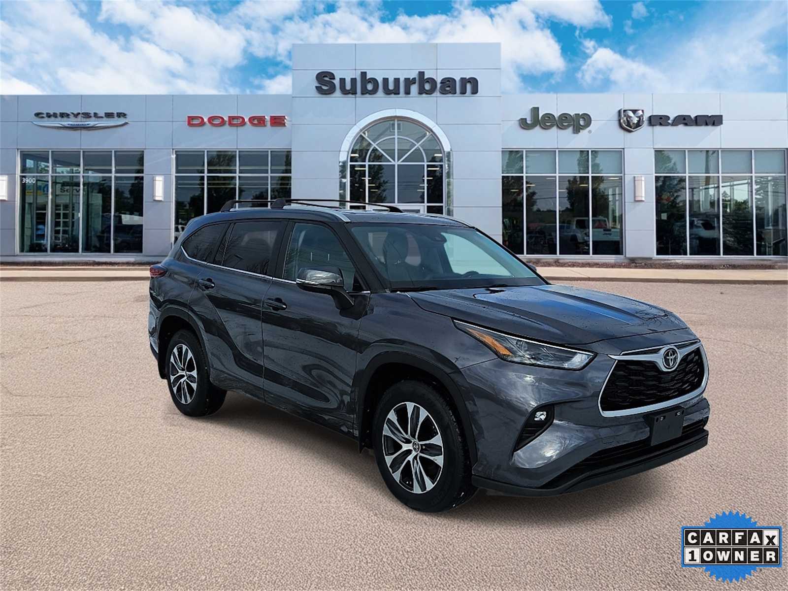 Thumbnail: 2023 Toyota Highlander - 2