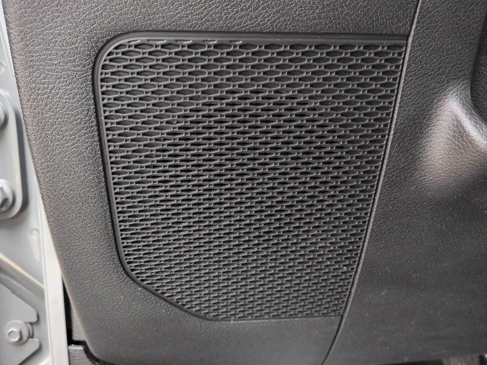 Thumbnail: 2018 Jeep Wrangler - 29