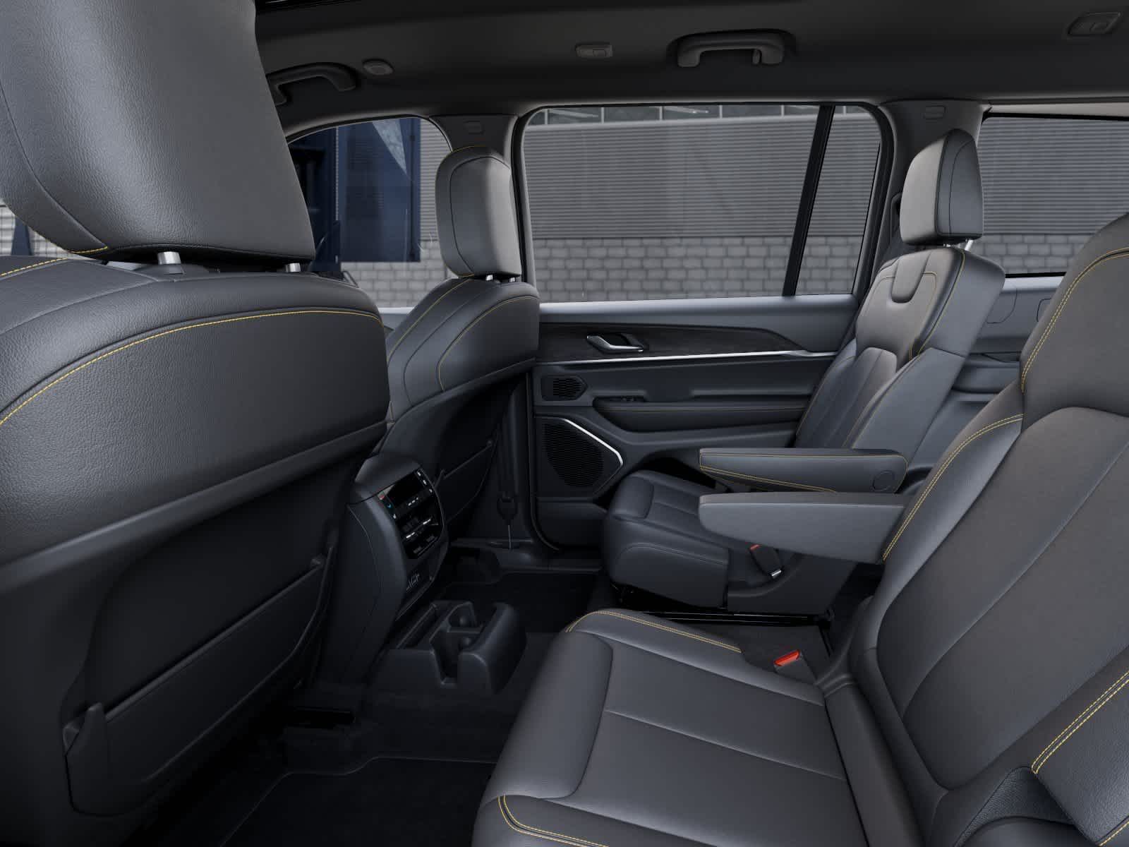 Thumbnail: 2026 Jeep Grand Cherokee L - 23