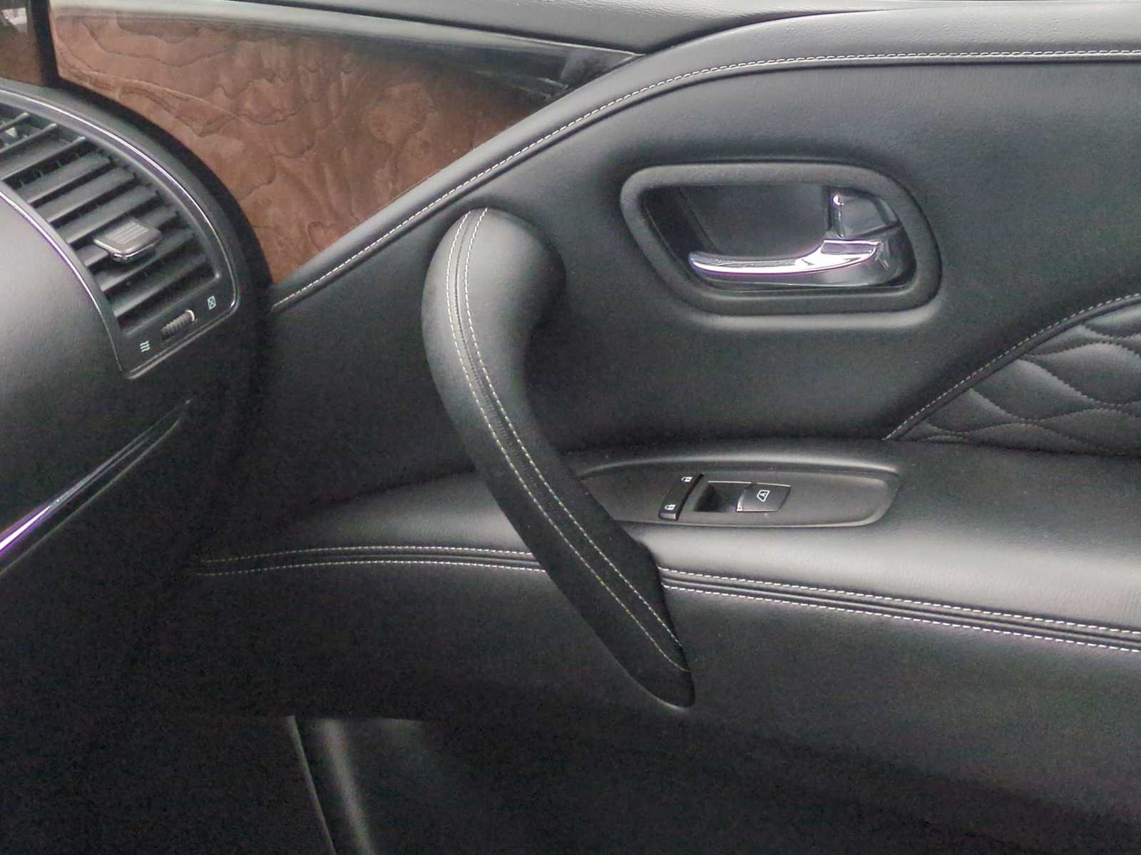 Thumbnail: 2019 INFINITI QX80 - 39