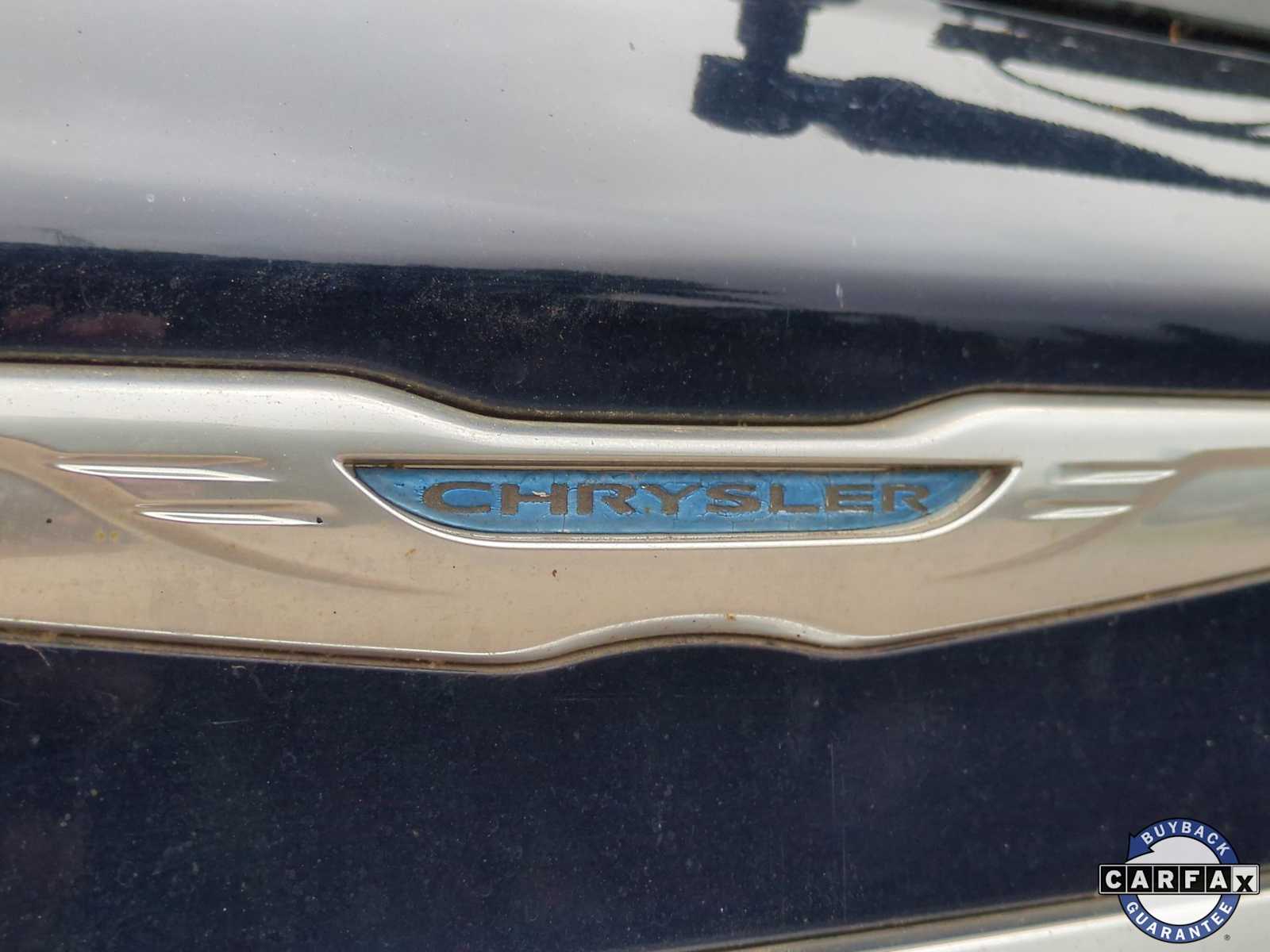Thumbnail: 2013 Chrysler Town & Country - 12