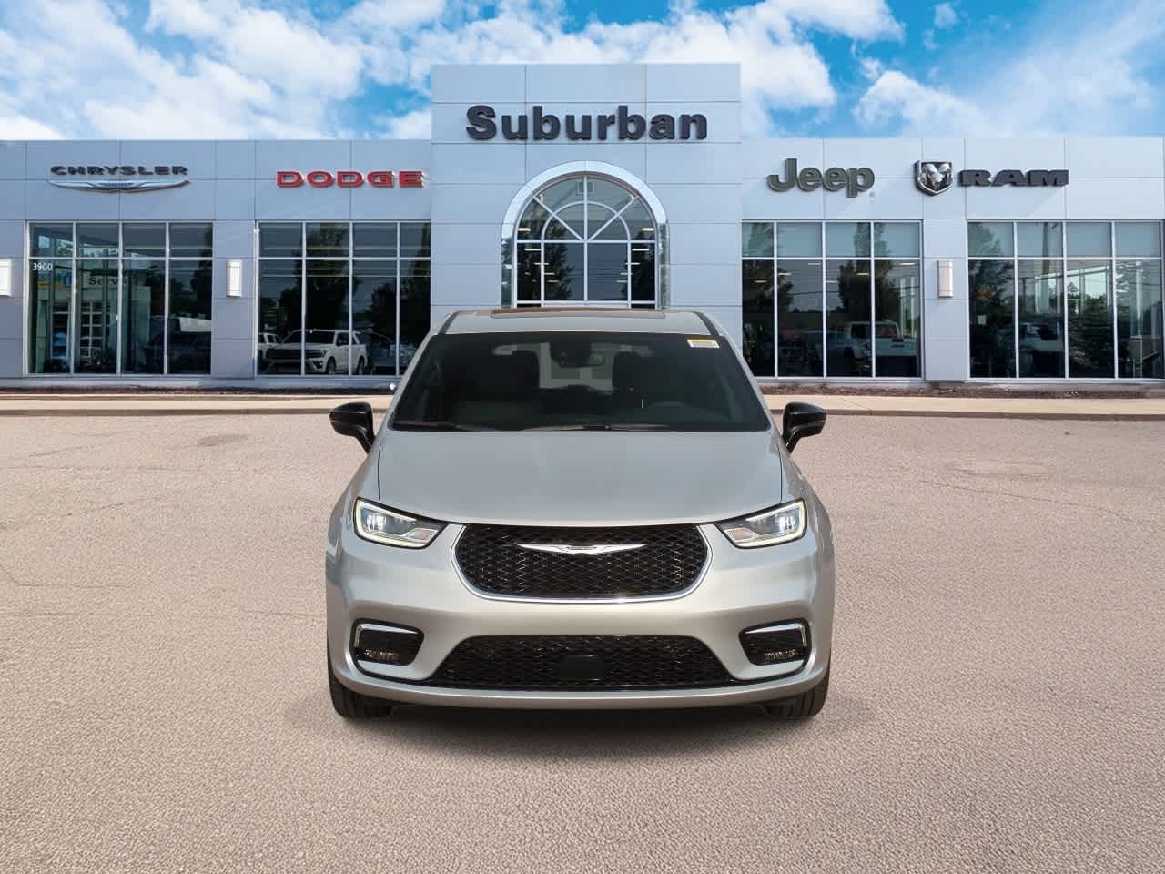 Thumbnail: 2026 Chrysler Pacifica - 3