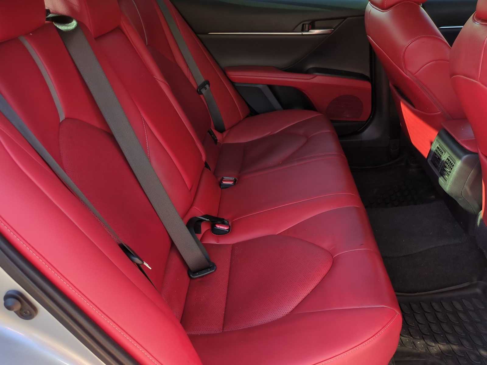 Thumbnail: 2021 Toyota Camry - 20