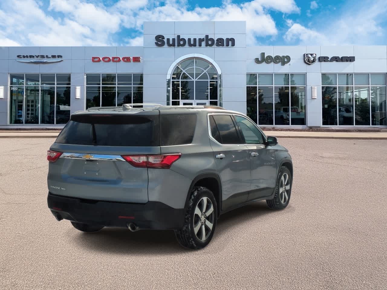 Thumbnail: 2018 Chevrolet Traverse - 8