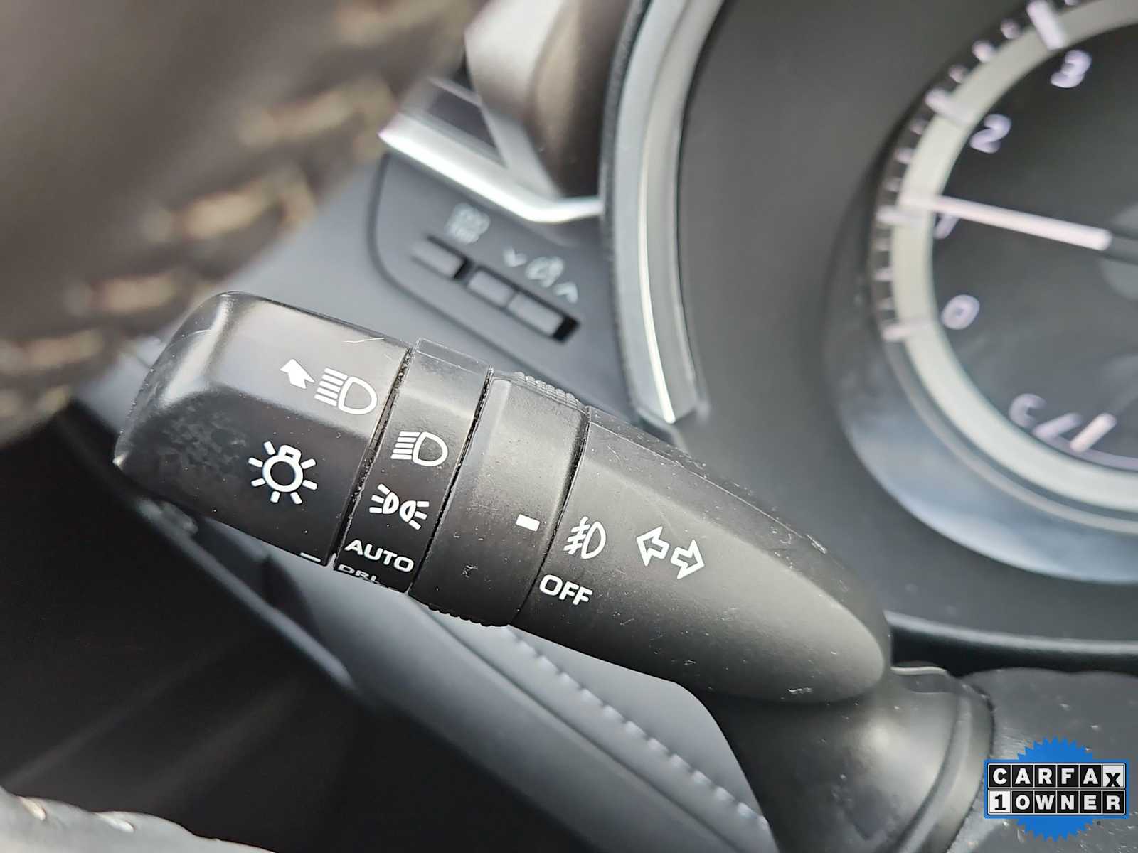 Thumbnail: 2023 Toyota Highlander - 34