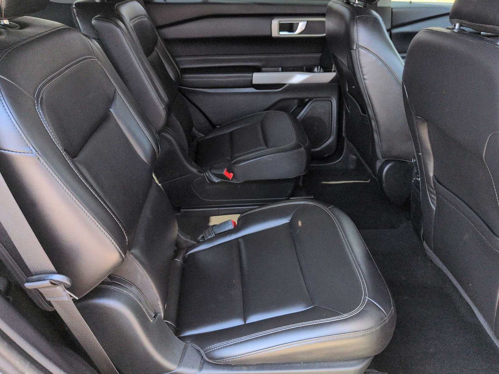 Thumbnail: 2022 Ford Explorer - 20