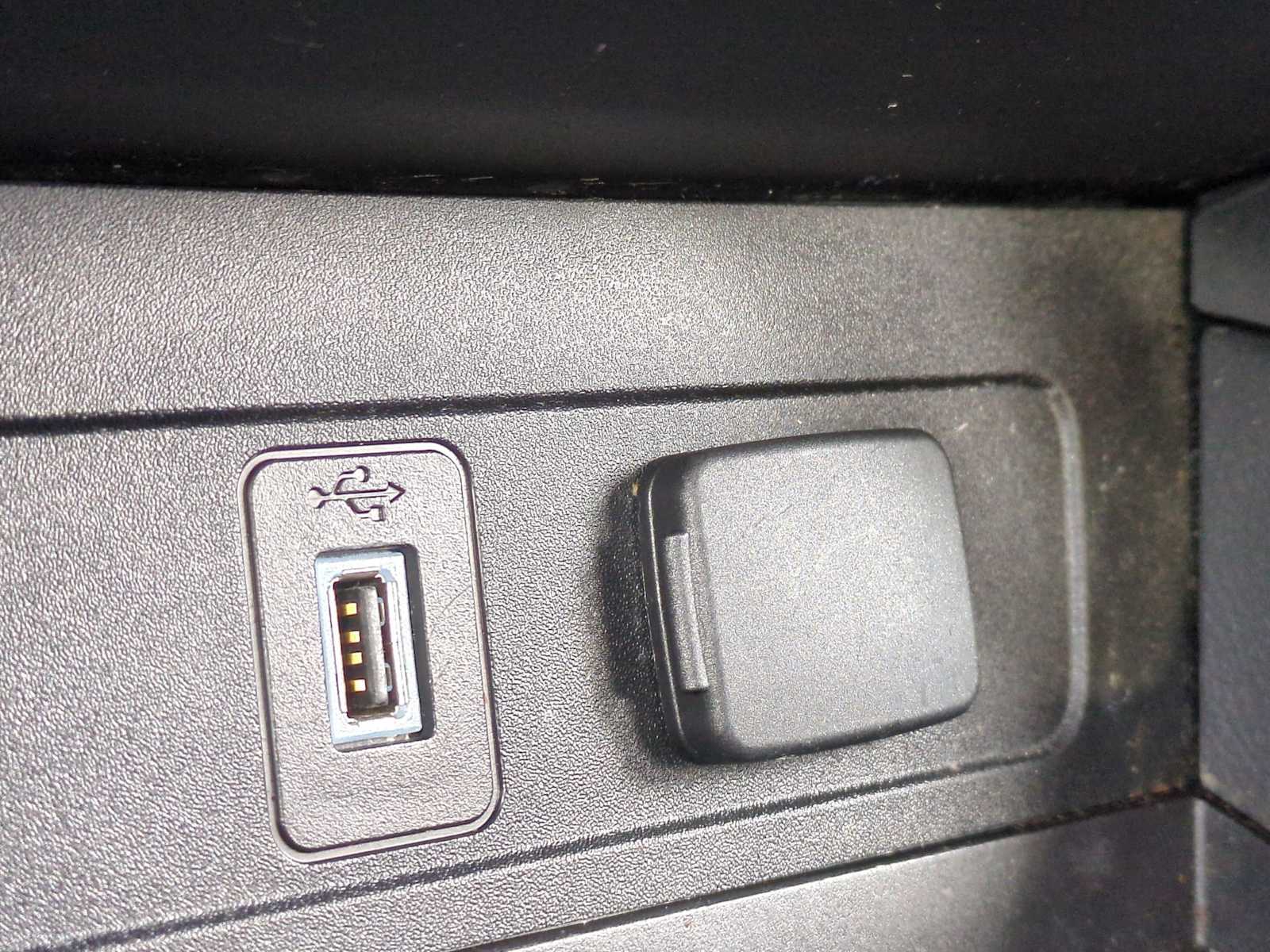 Thumbnail: 2018 Ford Escape - 30