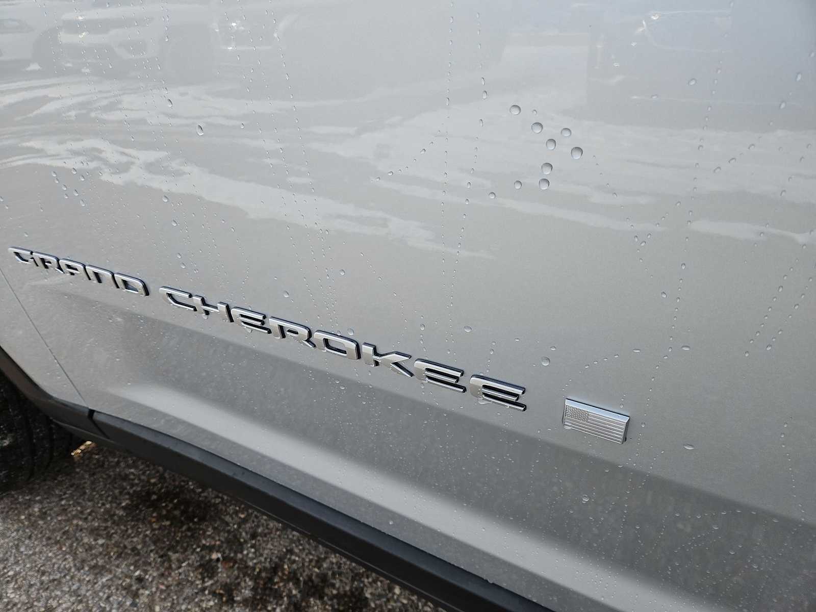 Thumbnail: 2025 Jeep Grand Cherokee - 19