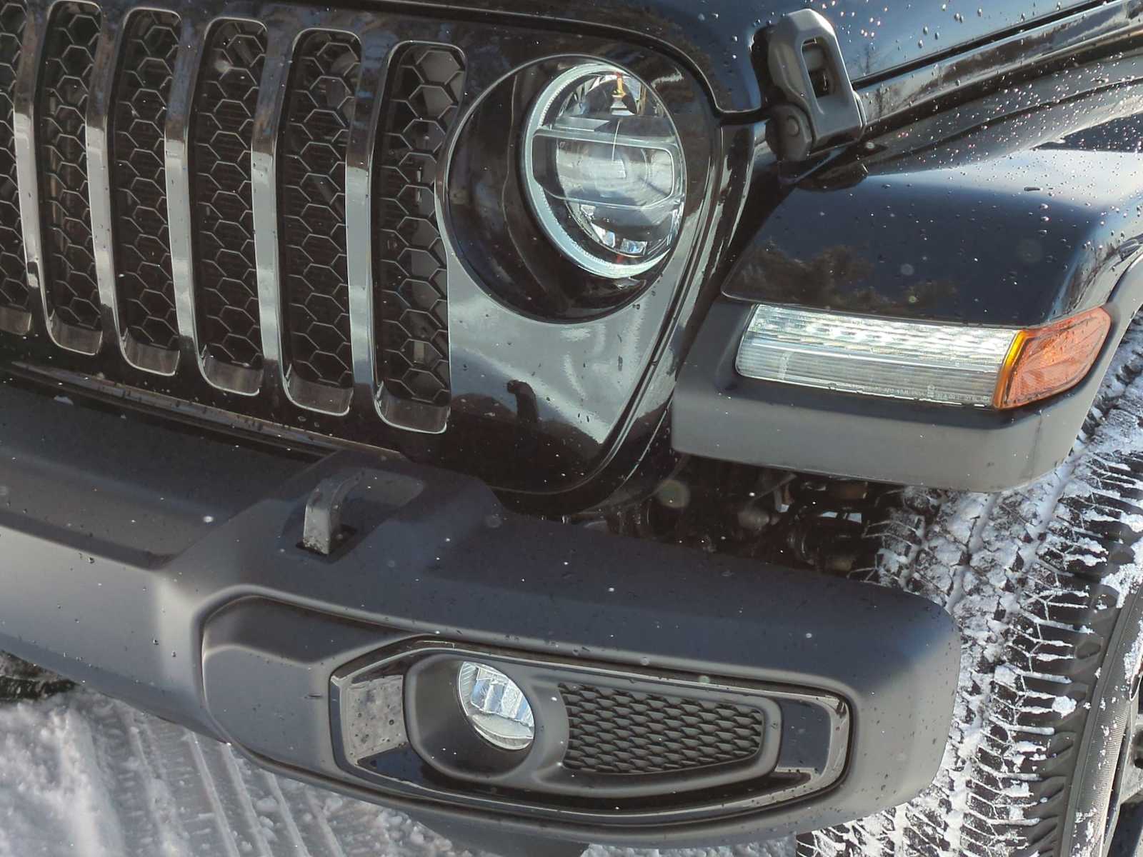 Thumbnail: 2022 Jeep Gladiator - 11