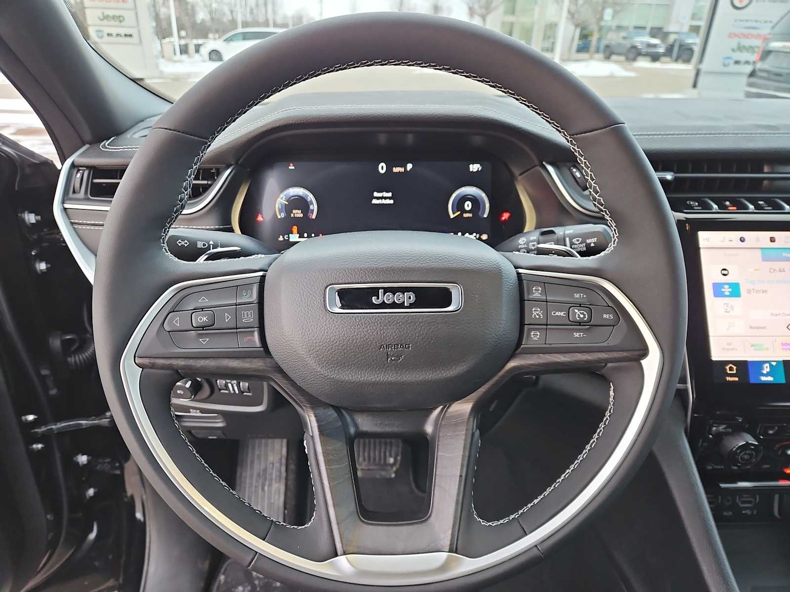 Thumbnail: 2025 Jeep Grand Cherokee L - 28