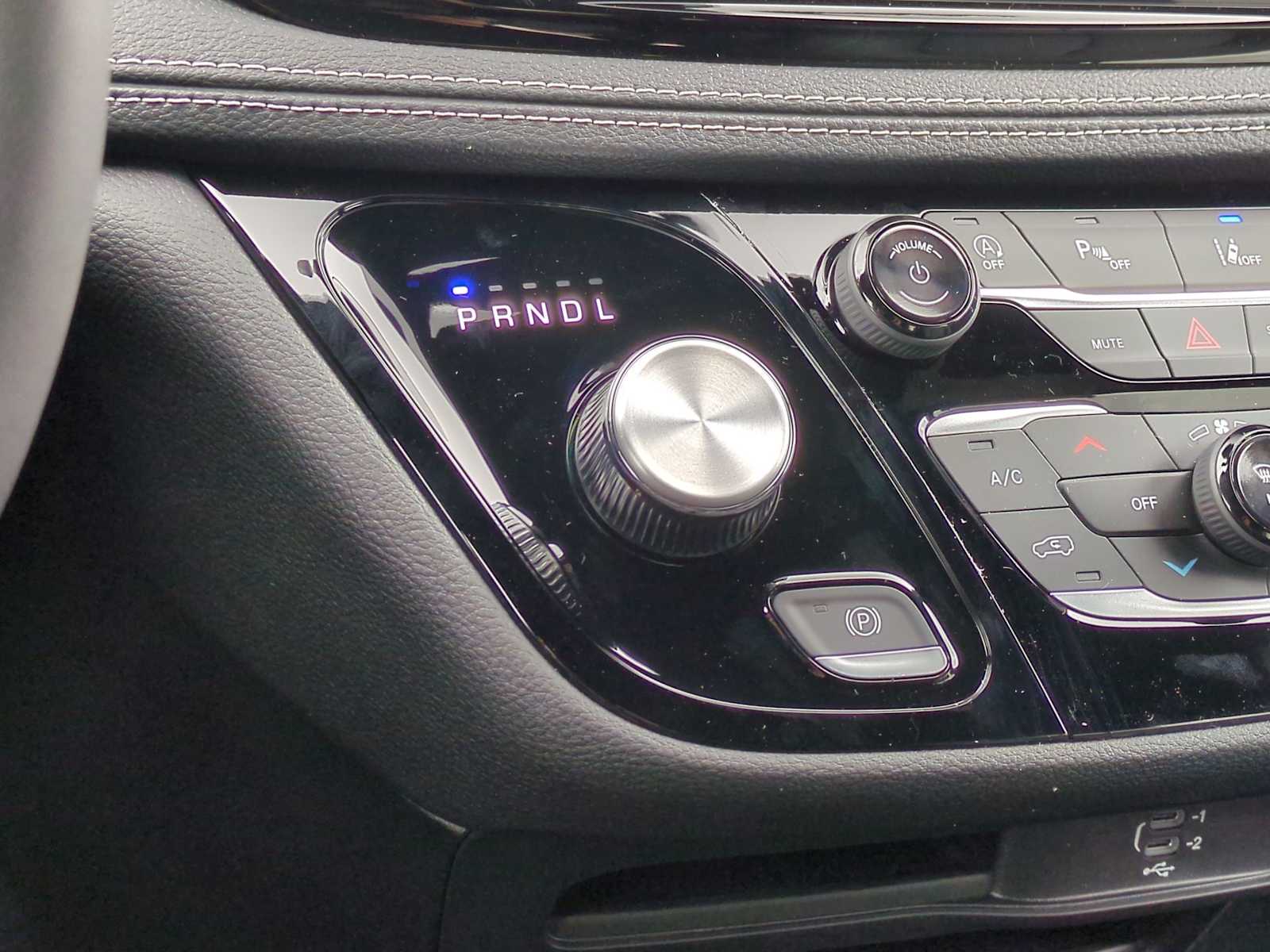 Thumbnail: 2026 Chrysler Pacifica - 31