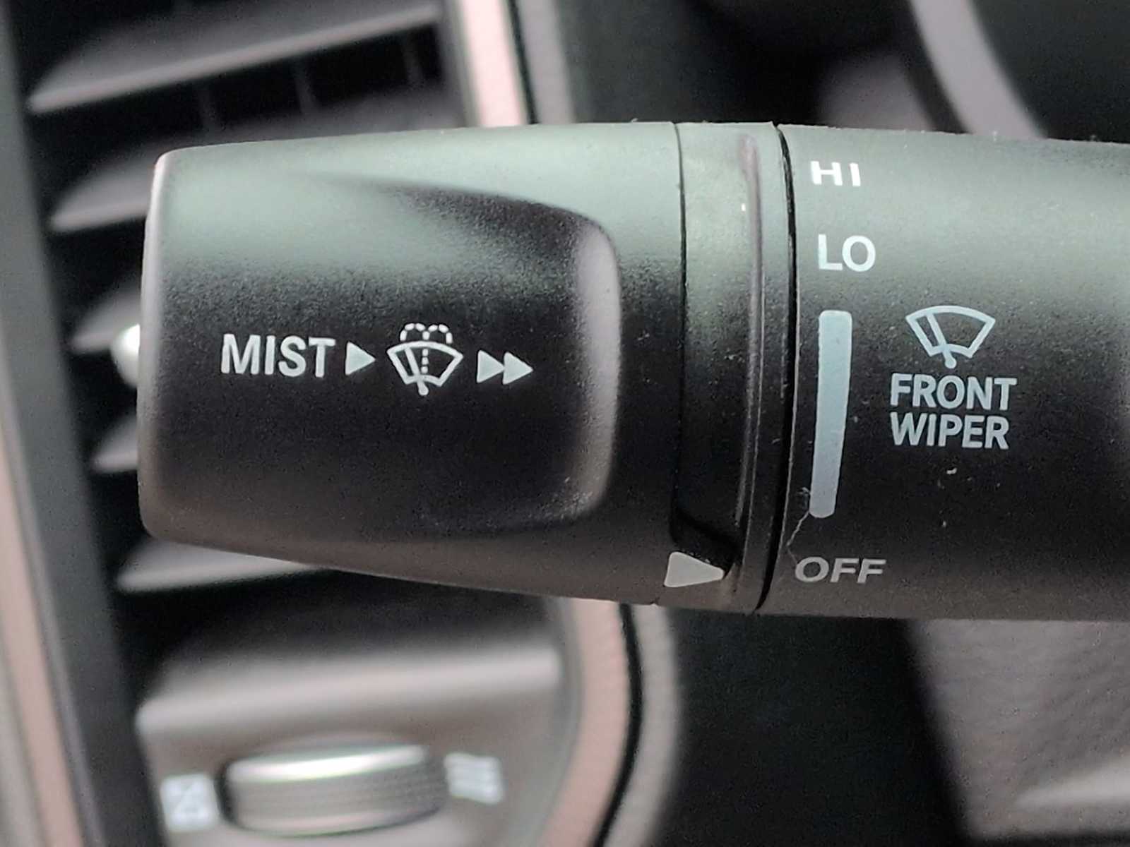 Thumbnail: 2025 RAM 1500 - 26