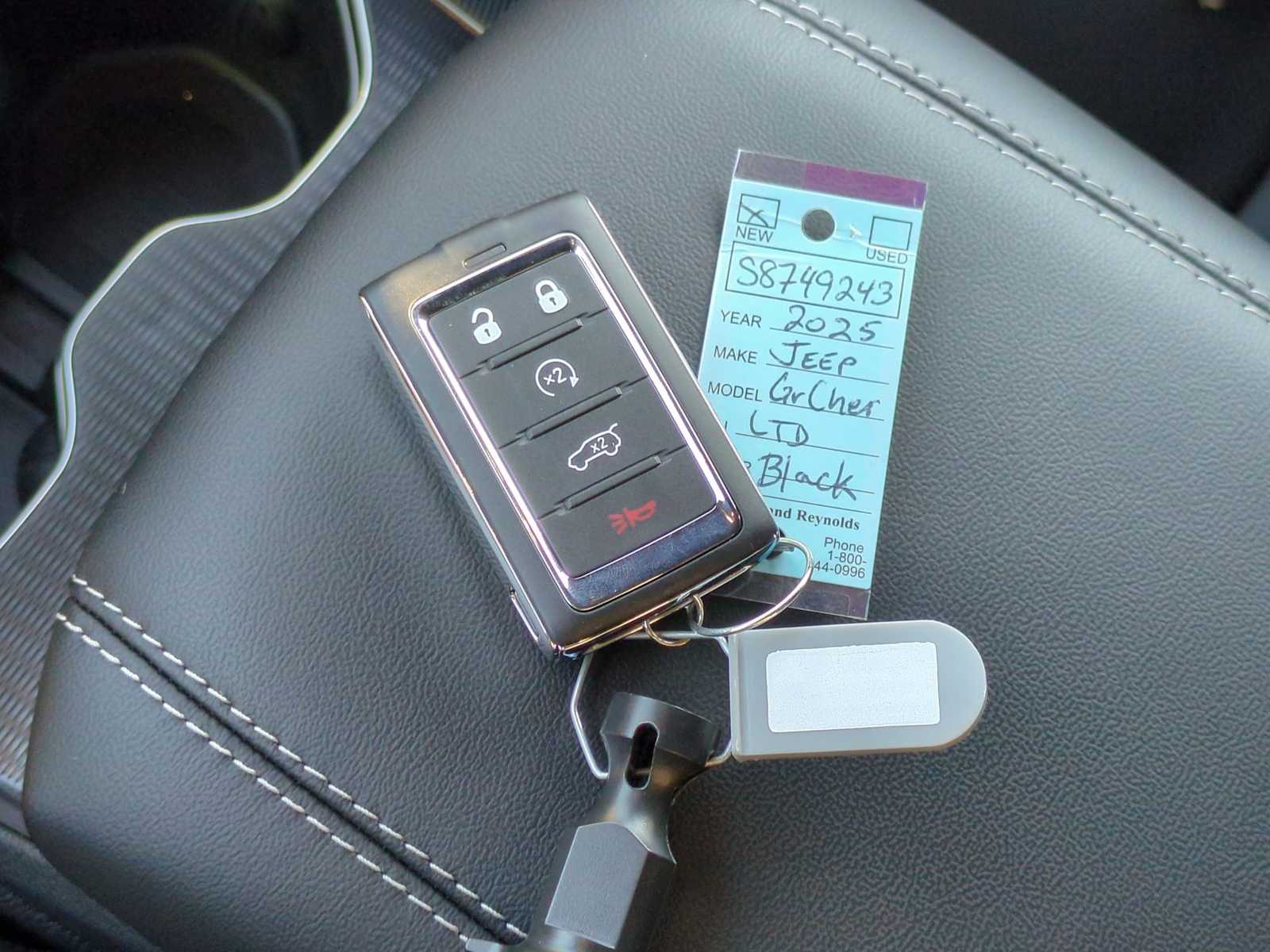 Thumbnail: 2025 Jeep Grand Cherokee - 36